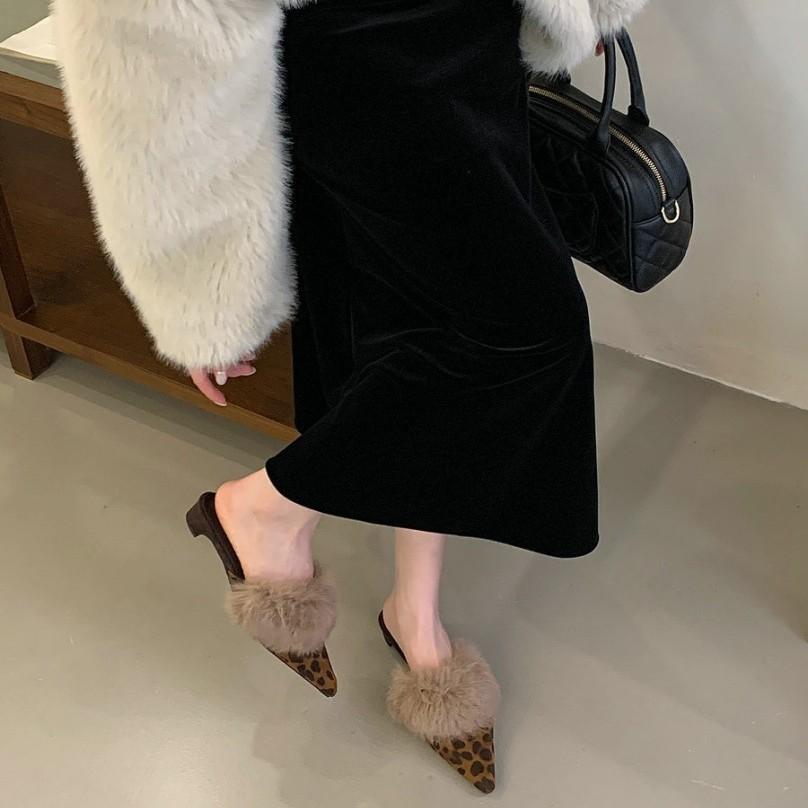 2025 Autumn and Winter New Pointed Head Thin Heel European and American Fashion Bag Head High Heel Fluffy Slippers High Sense Plush Shoes Women