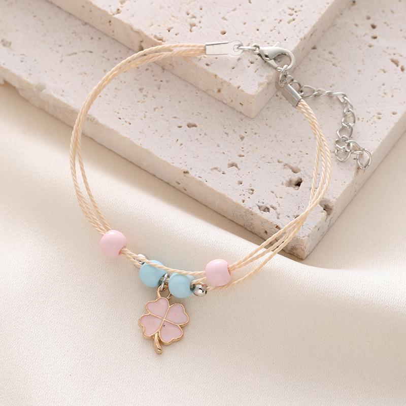 Korean Style Hand-Woven Lucky Clover Bracelet: Fresh, Versatile Beaded Design for Students and Girls