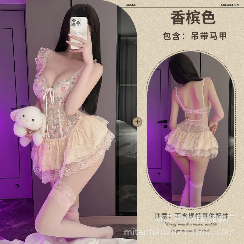 Sexy lingerie Sexy slim-fitting small breasts gather pajamas Uniform Sweet wind floral printing and dyeing suspender vest
