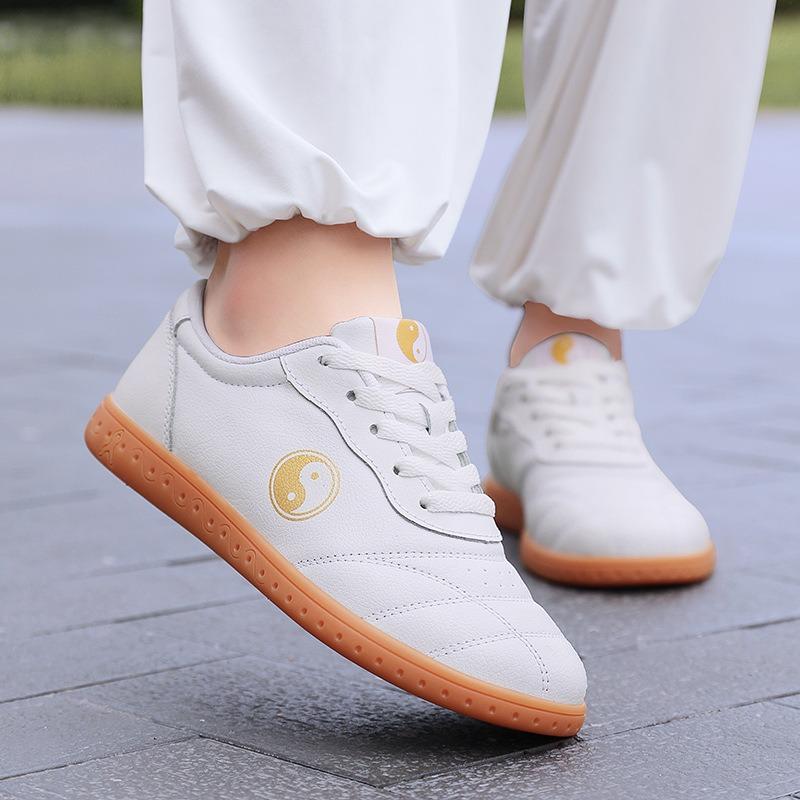 Tai Chi Schuhe Damen und Herren Leder Tai Chi Übungsschuhe Kampfsport Training Rindersehnensohle Wettkampf Spezialschuhe Tai Chi Sportschuhe