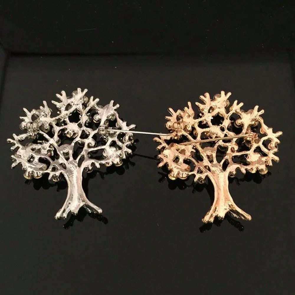 Vintage Silver-Tone Life Tree Brooch, Boho Design, Eye-Catching Statement Pin for Nature Lovers, Ideal Gift Choice