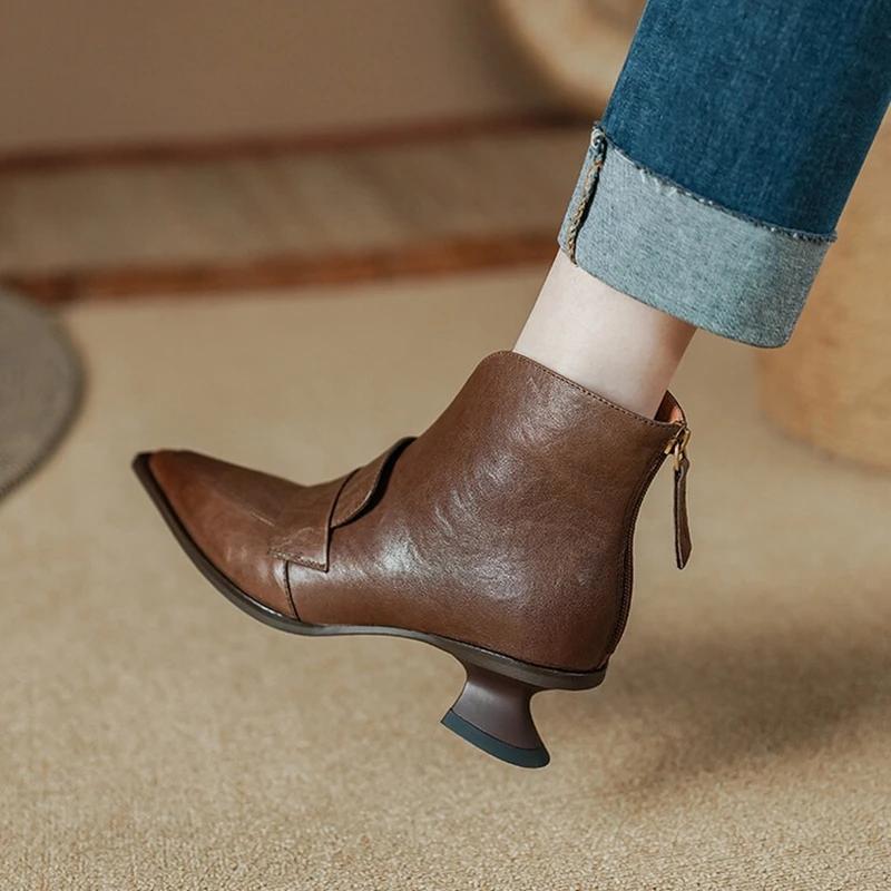 Moda Duży rozmiar 42 Jesienne Damskie Botki Szpiczasty Nosek Niski Obcas Botki Skórzane Buty Damskie Eleganckie Niski Obcas Kostka Zimowe Zapatos De Mujer