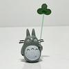Aquarium Dekoration Lebendige Farbecht Aquarium Landschaftsbau PVC Anime Figur Miyazaki Katze mit Blatt