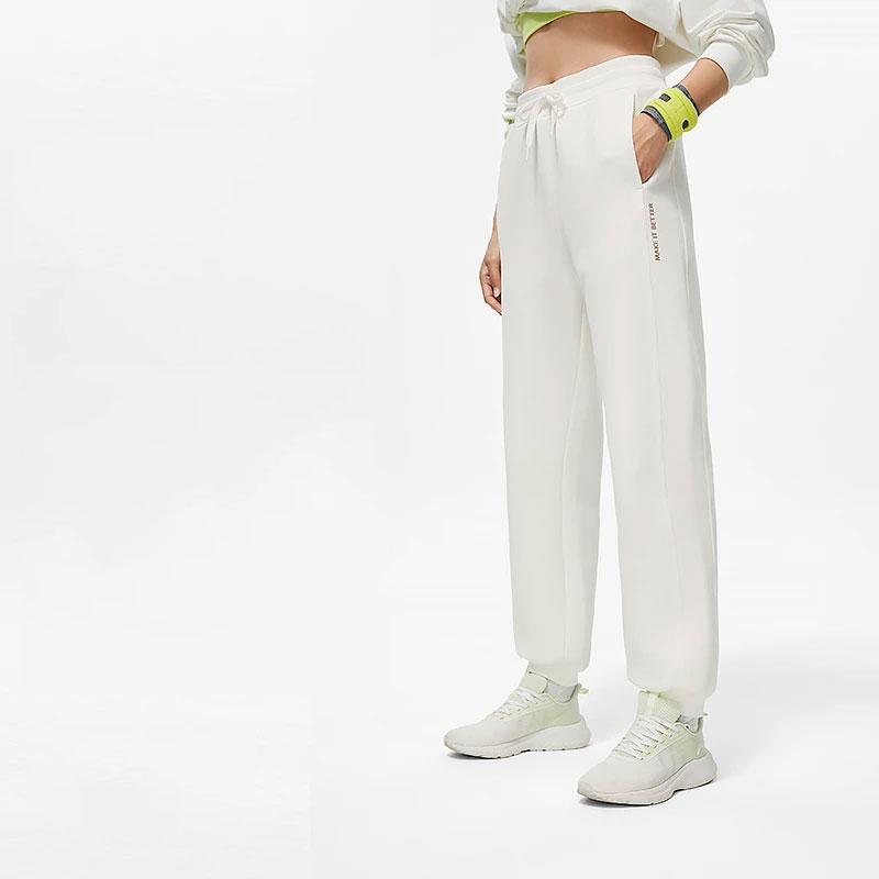 Li Ning Fitness Series Solid Color Tapered Knit Sports Pants Women Bottoms Off-White AKLTB18-2