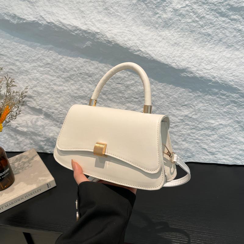 Women's Bag 2025 New Fashion Commuter Bag Versatile Shoulder Messenger Bag High-end Baguette Bag Niche Small Square Bag Women