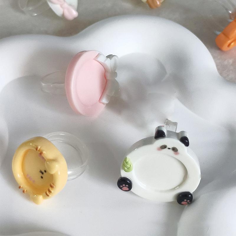 1Pcs New Design Cute Resin Ring Paint Palette Mini Portable Ins Wind Cute Finger Palette Tone Nail Tools Art Supplies