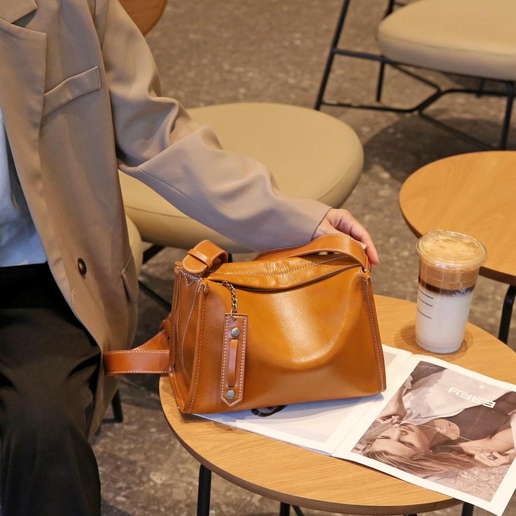 Baidi Damen Retro Leder Schultertasche - Weiches Rindsleder Kissen-Design für den Weg zur Arbeit