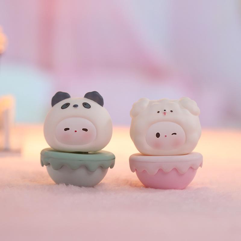 1pcs Cute Pet Tumbler Resin Pendant Cute Desktop Girl Decompression Office Decoration Doll Pendant