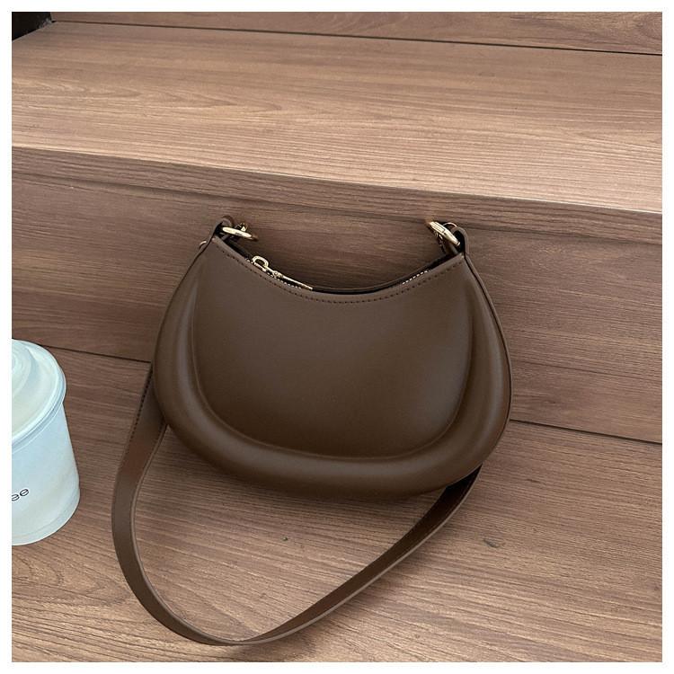 Trendy Casual Shoulder Bag Personality Korean Version New Moon Bag 2023 Fall Fashion Bag For Women