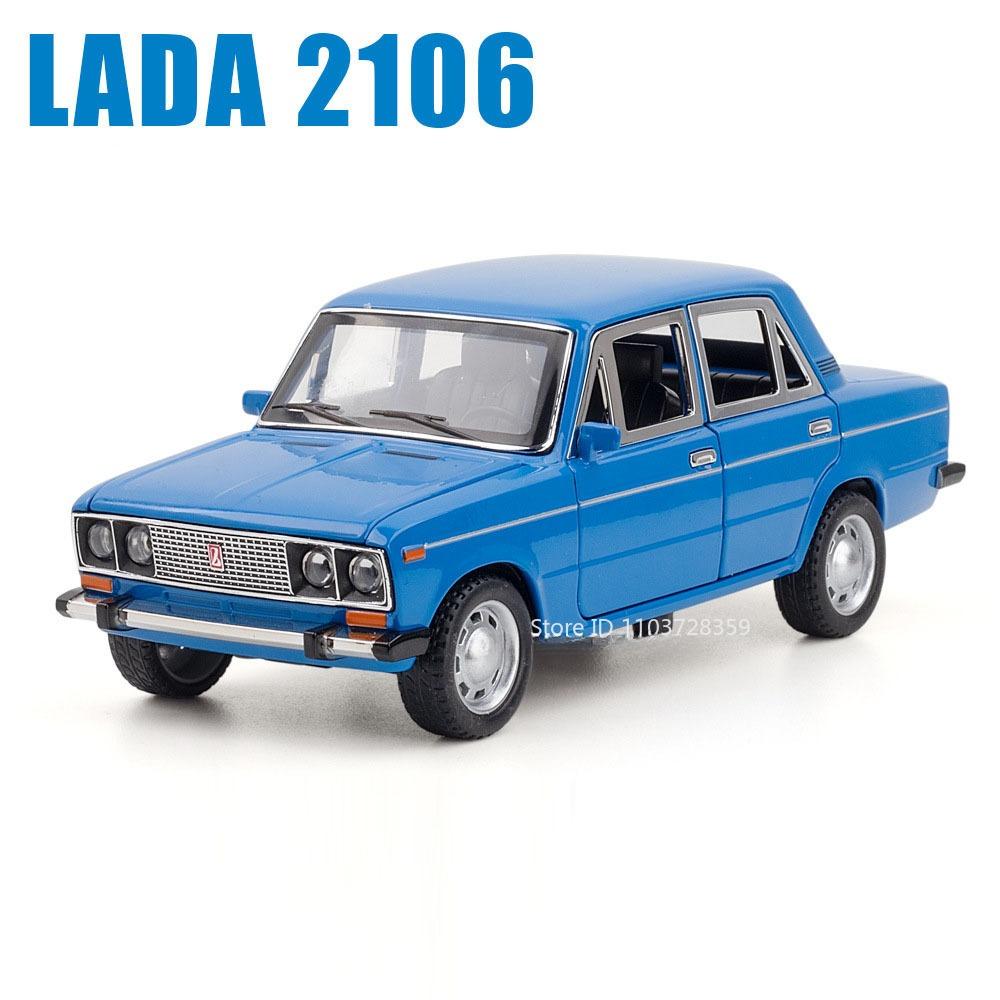 1:24 Lada NIVA 2106 Model Vintage Car Toys Alloy Diecast Sound Light Doors Opened Pull Back Simulation Vehicles for Kids Gifts