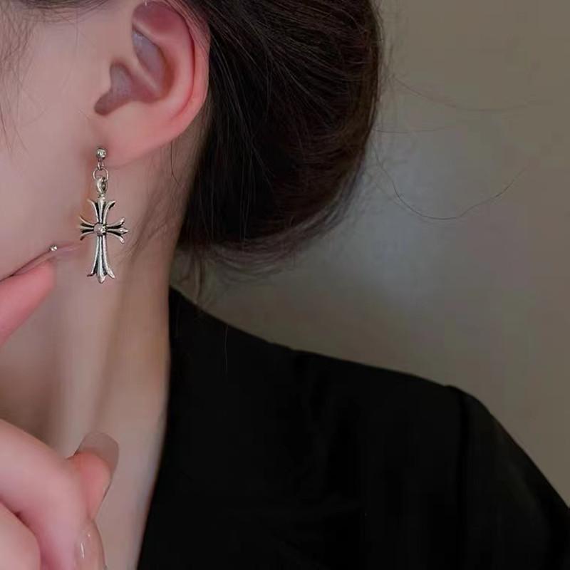 Silver Needle New Sweet Cool Wind Cross Earrings Niche Individual Cold Wind Stud Earrings Earrings Fashion Temperament Earrings Women