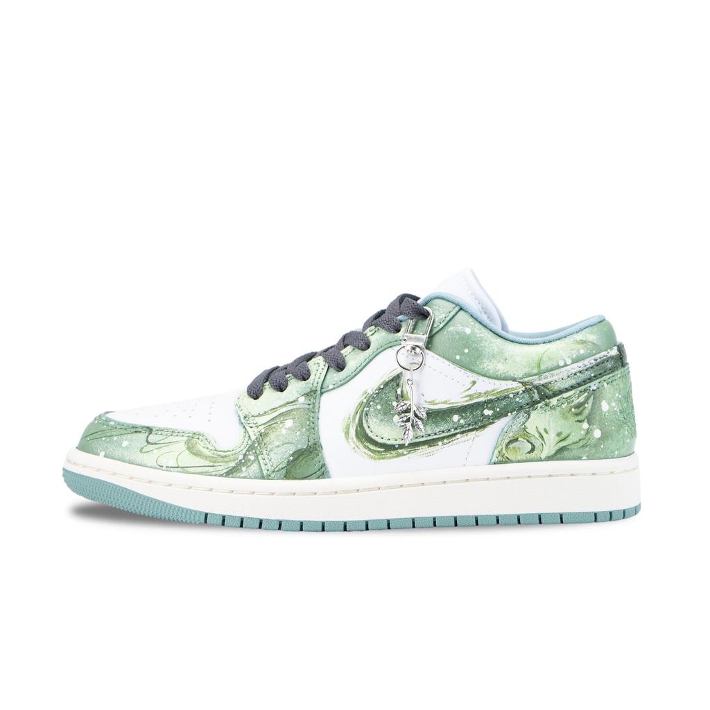 Jordan Air Jordan 1 Green Hill Spirit Fox Slip Resistant Abrasion Resistant Low Top Vintage Basketball Shoes Women's DC0774-138(Team836-)