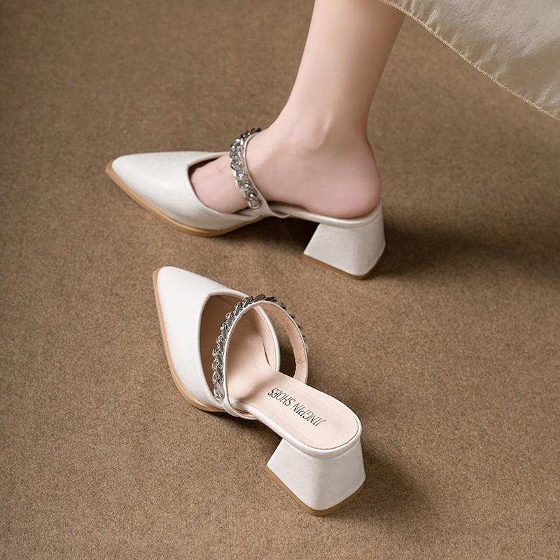 Large size patent leather beautiful fashion high sense bag head slippers women wear summer new with skirt pointed slippers