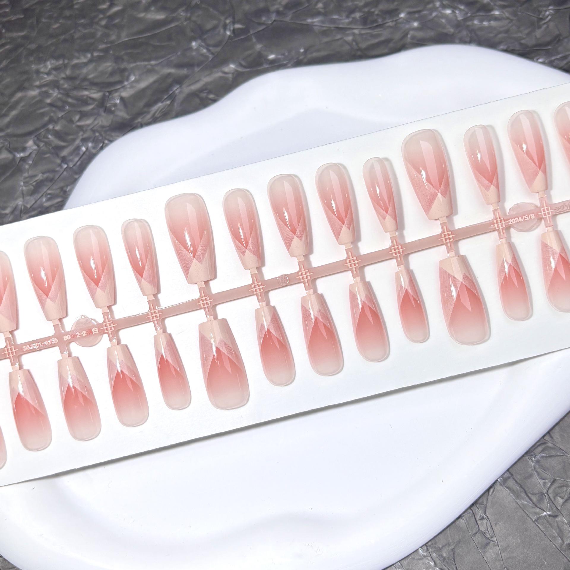 

Elegant Pink Gradient 3D Press-On Nails with Rhinestones