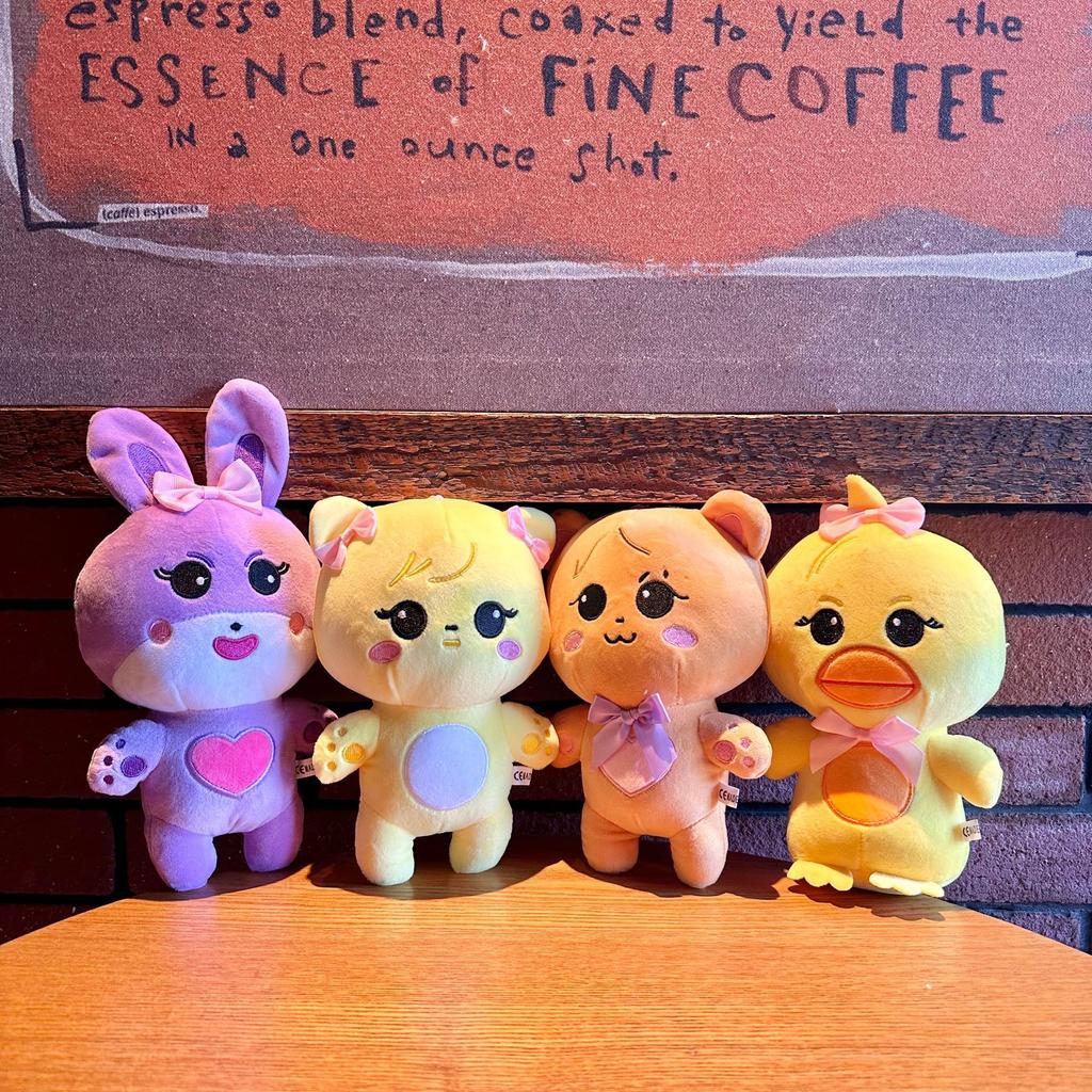 New Pink Plush Doll Borntour Official Plushies Jennie Lisa Rose Jisoo Kawaii Stuffed Animals Fans Gifts
