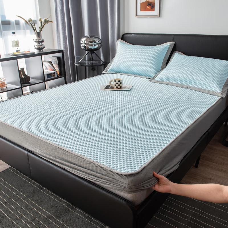 JINGRUIXIANG Cooling Ice Silk 3-Piece Bed Mat Set