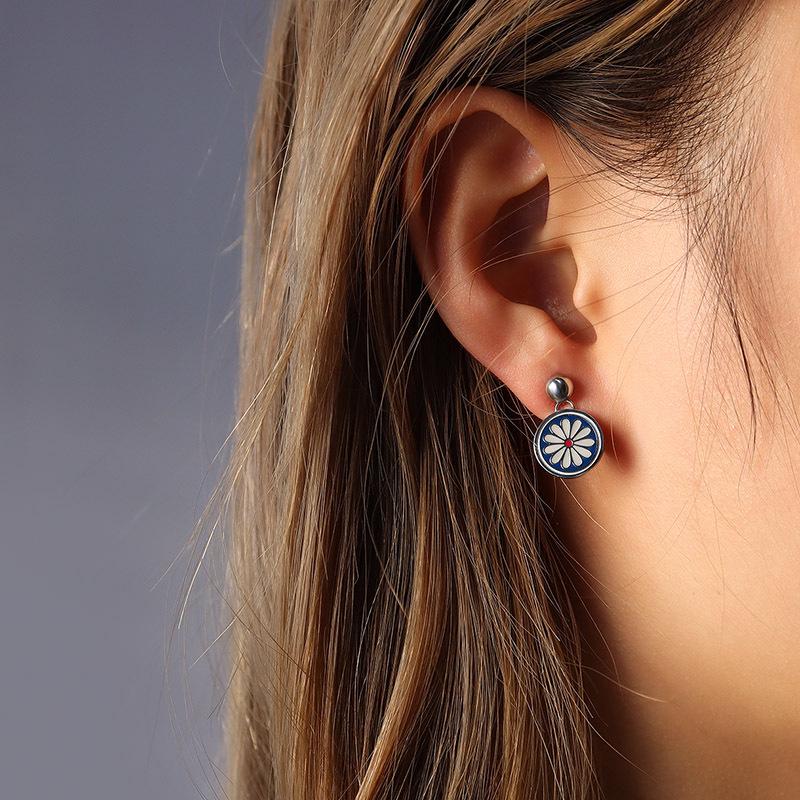 Retro Hong Kong Style Enamel Dark Blue Daisy Stud Earrings - Titanium Steel