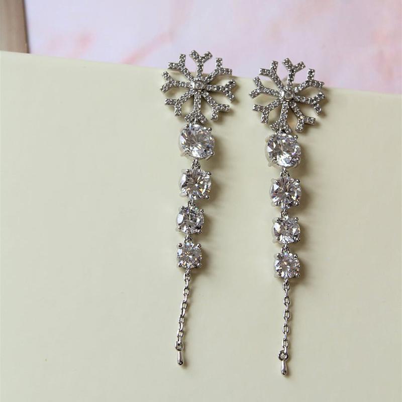 New Delicate Snowflake Link Earring Women with 4 Round Cubic Zircon Stone Wedding Party Daily Wear Best Gift Earring Jewelry