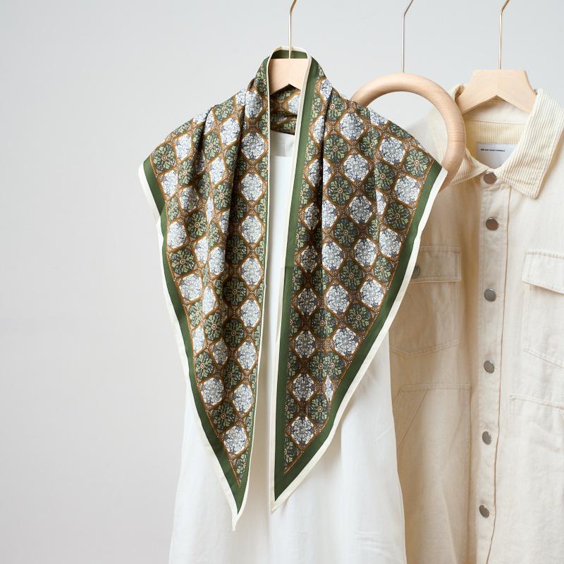 Summer Atmosphere Wearing Headscarf Twill Silk Simulation Silk Cool Diagonal Scarf Cashew Print Women's Triangle Silk Scarf