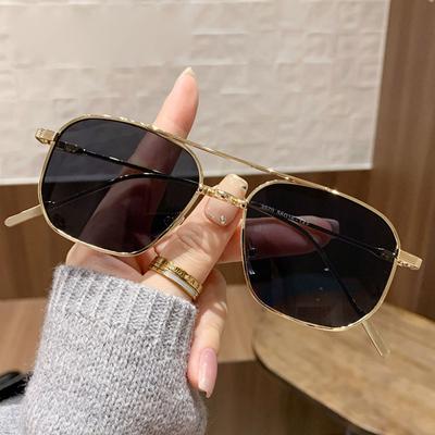 Fashion Women Sunglasses  Luxury Metal Trendy Eyewear Brand Design Vintage Men Square Sun Glasses Mirror