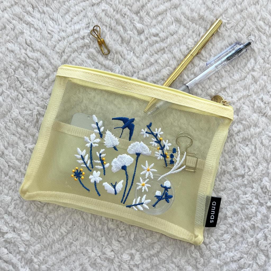 Gakken Staful Annas Embroidered Mesh Swallow F15089 Pouch, Design,