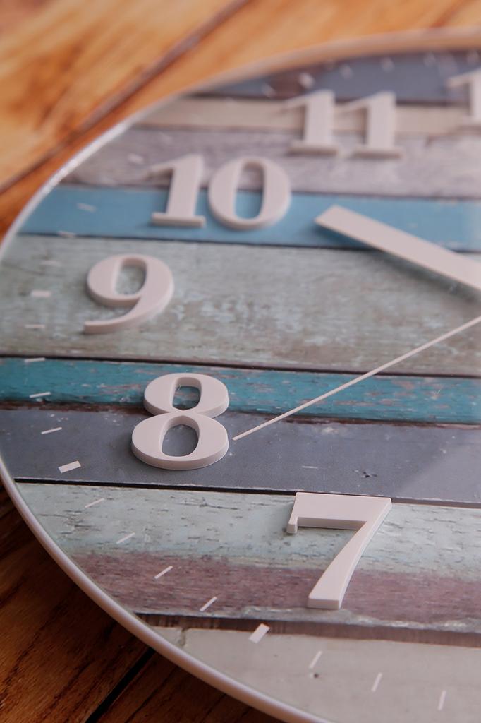 BRUNO Radio-Controlled Vintage Wood Clock, Blue, BCR008-BL