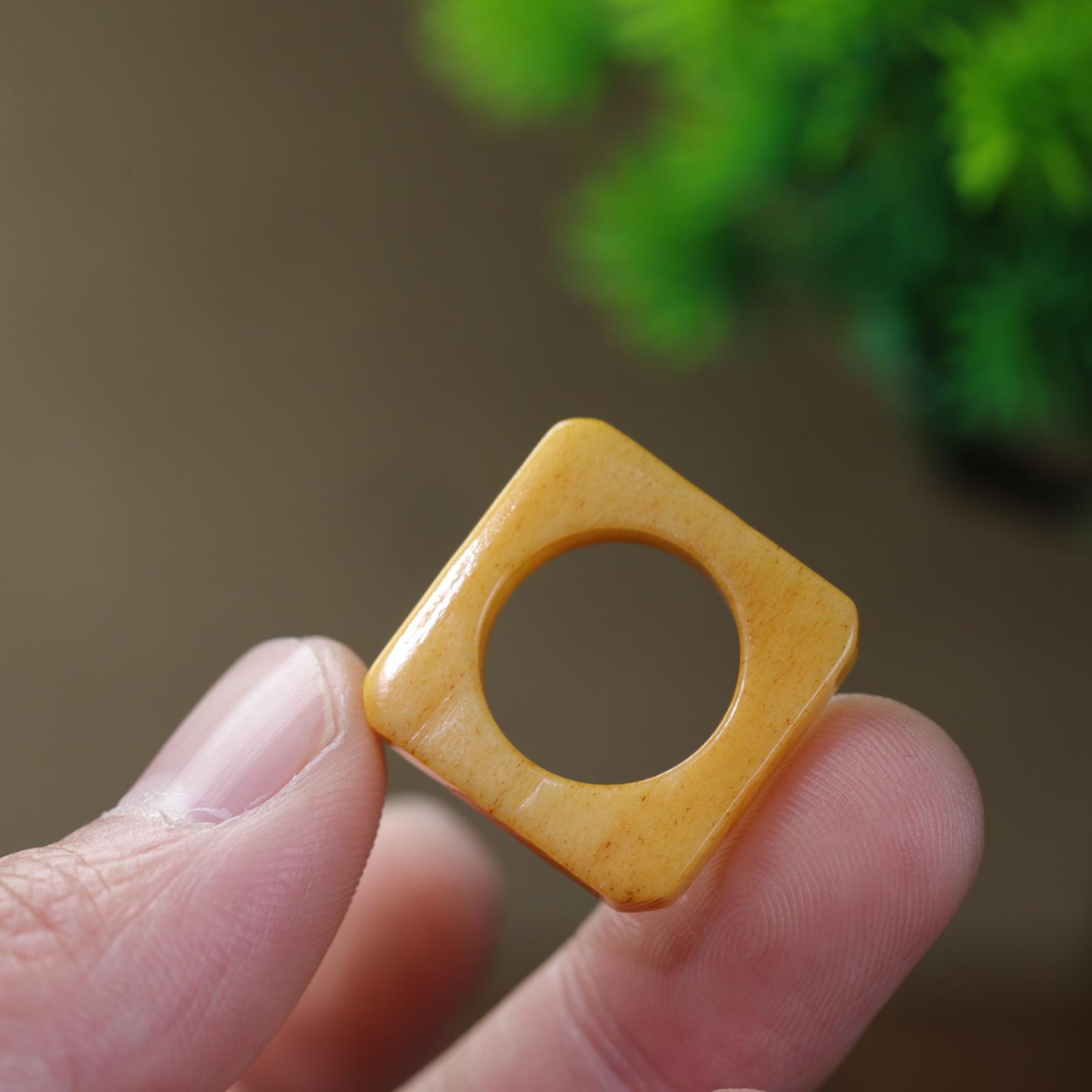 Tibetan Handmade Ethnic Reflux Bone Ring - Literary DIY National Style Fashion Accessory