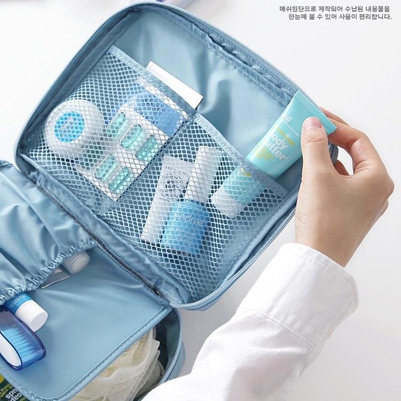 High Capacity Outdoor Girl Makeup Bag Women Cosmetic Bag Toiletries Organizer Waterproof Female Storage Make Up Cases