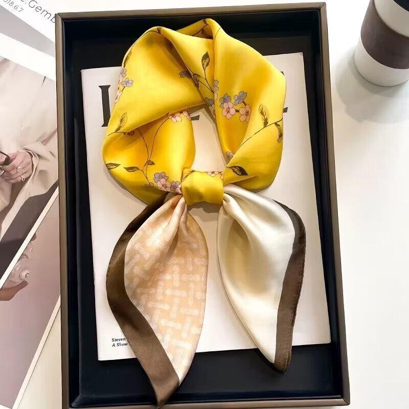 Siyutang Golden Age Faux Silk Scarf Gift Set