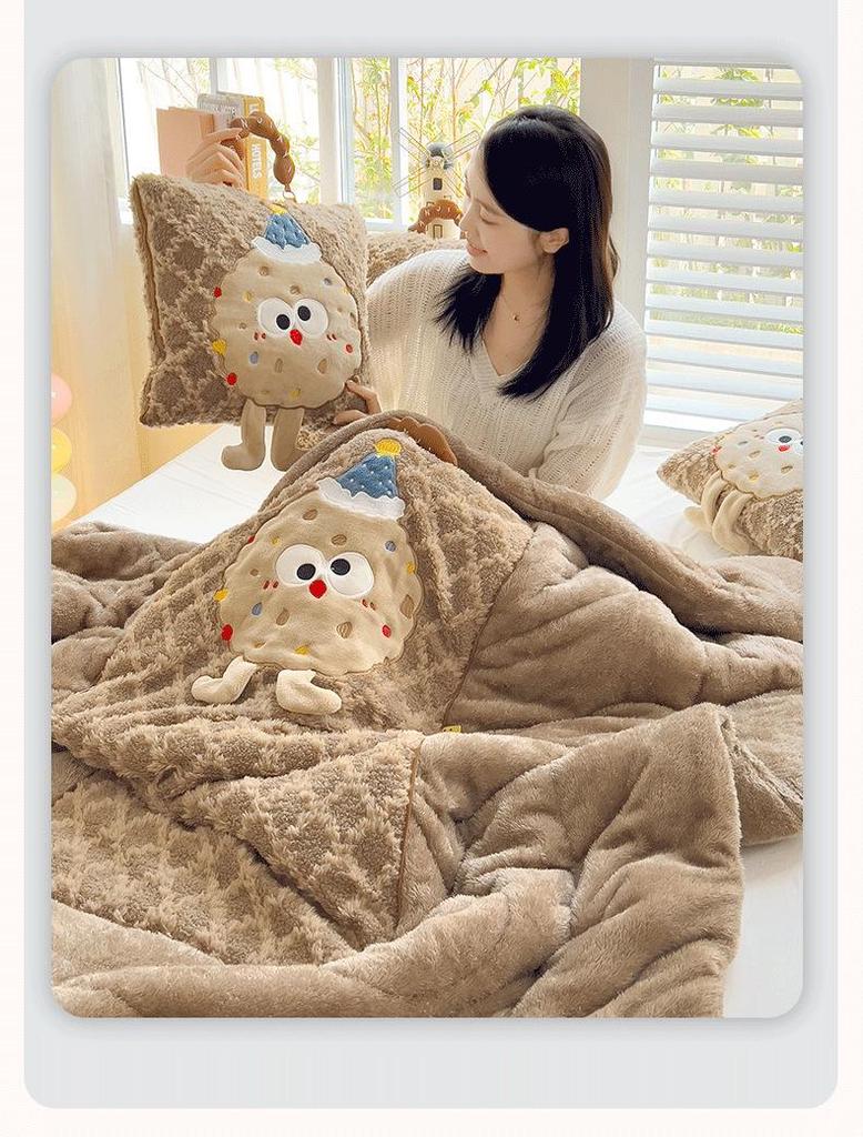 Cute Cookie Pillow Plush Toy & Air Conditioning Blanket - Perfect Nap & Sleep Gift for Kids or Girlfriend's Birthday