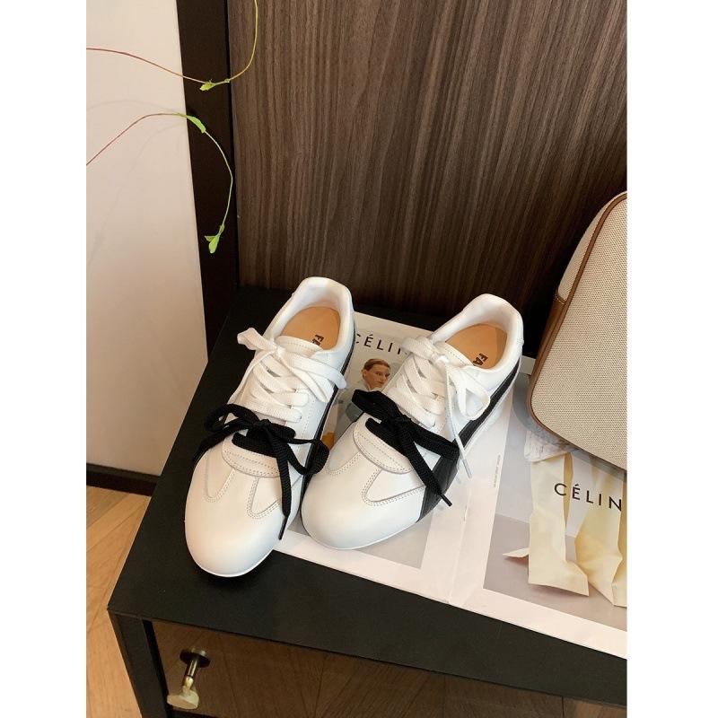 

Женская обувь с невидимой внутренней высотой 7,5 см, 2025 новинка, повседневная спортивная обувь на толстой подошве, для гонок, не утомляет ноги, немецкая тренировочная обувь 40 белый