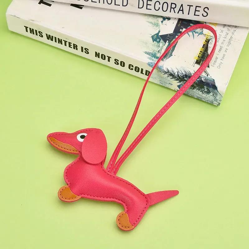 Custom Leather Keychain Cute Sausage Dog Laser Personalize Number Cartoon Puppy Kering Car Key Chain Ring for Couple