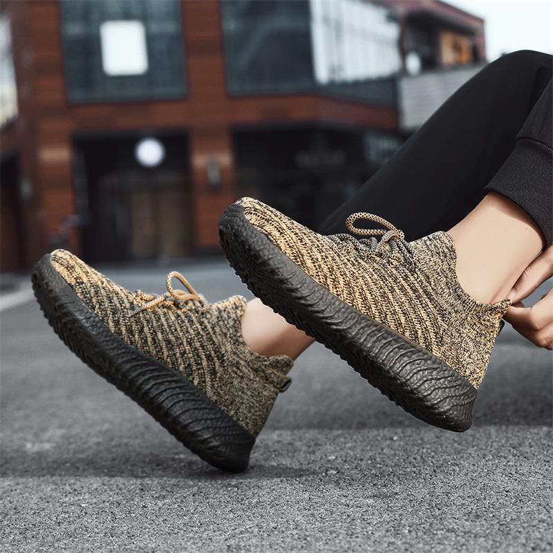 Large Size Fashionable Breathable Lightweight Sports Flying Mesh Shoes Outdoor Hiking Shoes Socks Shoes Sports Casual Men's Shoes