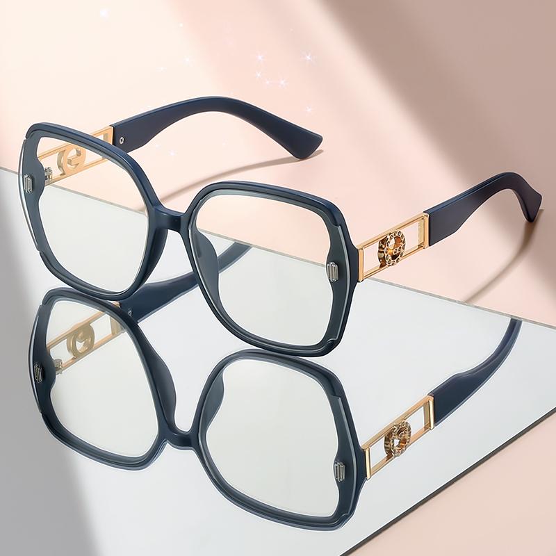 

Minimalist Style Large-Frame Flat Glasses With Metal Links And Hollowed-Out Decorations High-End And Simple Glasses