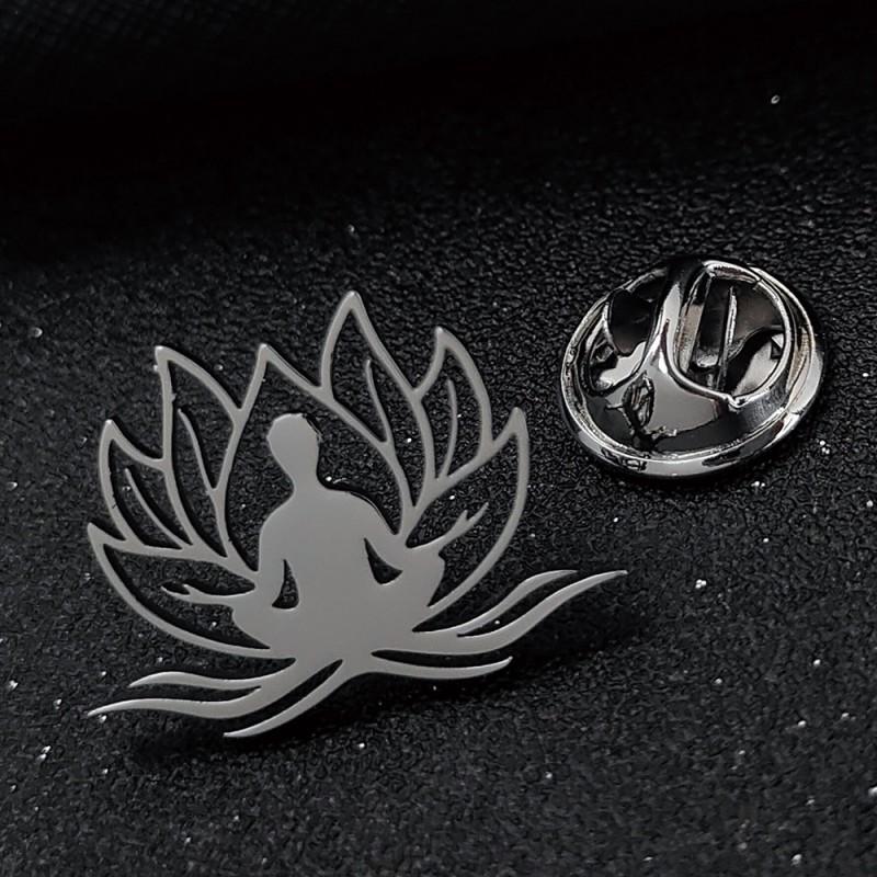 

Traditional Lotus Sitting Buddha Brooch Cufflinks Eastern Minimalist Exquisite Cultural Style Hollowed Out Design Western Formal Accessories 14k