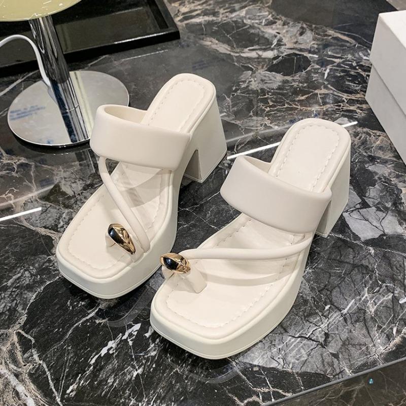 High -heeled Women's Sandals 2025 Summer New Fashion Versatile Toe Thick Bottom Non -slip Leisure High Heel Tide Sandy Slippers