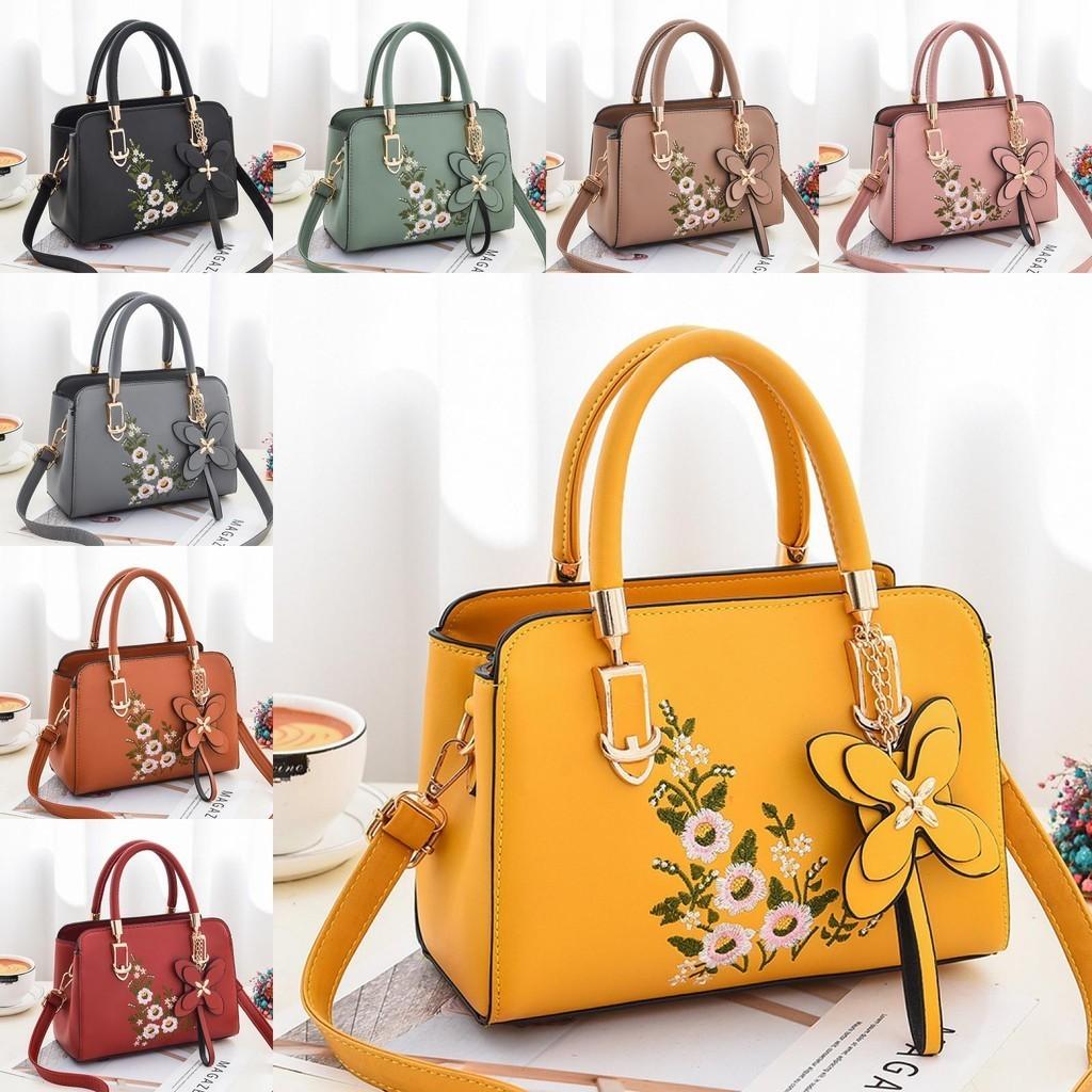 2023 New Fashion Single Shoulder Bag Large Capacity Soft Leather Handbag Embroidered Soft Leather Slant Bag