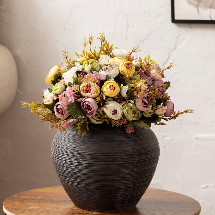 Zen Japanese Retro Black Pottery Vase for Dried Flowers - Large Tabletop Ornament for Living Room or Bedroom