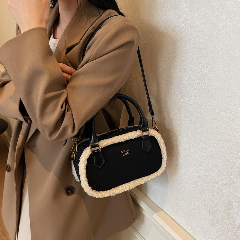 Vintage Suede Bag Women'S Fashion Messenger Bag Portable Bowling Bag