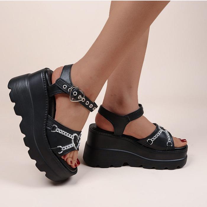 Sommer Übergröße Lolita Damenschuhe Metallkette Liebe Harajuku ins Muffin Plateau Keilabsatz Sandalen