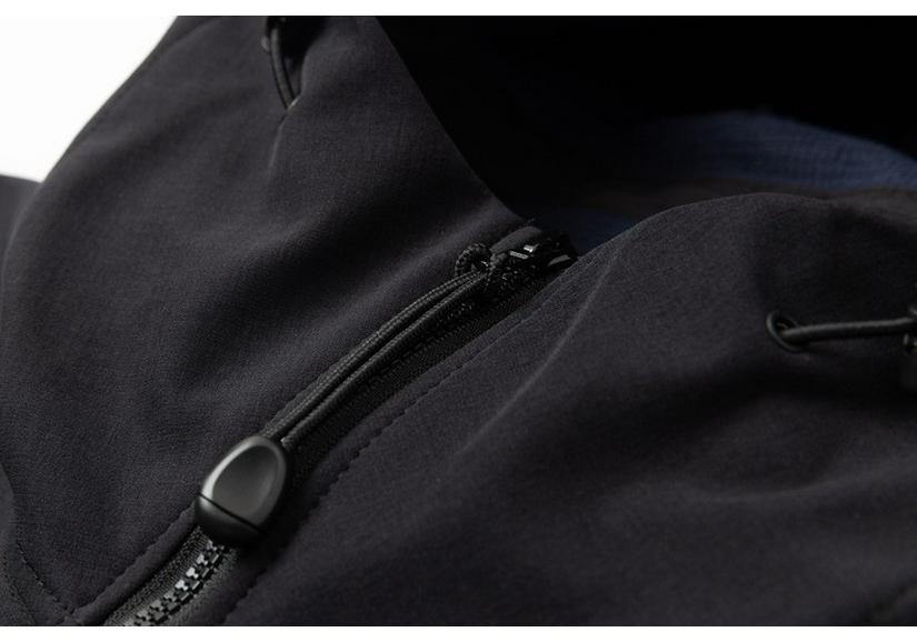 Customizable Fleece-Lined Softshell Jacket for Men and Women - Windproof and Waterproof for Autumn and Winter