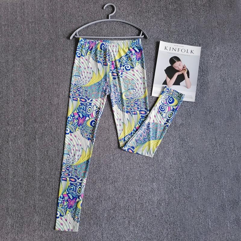 Damen-Leggings aus Milchseide mit Blumen- und Schmetterlingsmuster für Frühling/Sommer – Slim Fit und Stretch One Size (45-75 kg) white