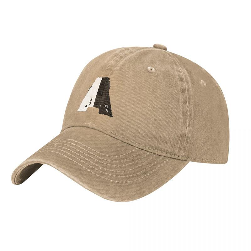 A Logo Washed Canvas Baseball Cap Classic Black Adjustable Hat with Embroidered Letter Design for Unisex and Women