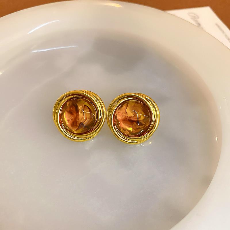 

Серьги-пусеты Maillard Silver Needle: Геометрические неровные серьги-пусеты из смолы для женщин