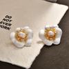2026 Retro Artistic Flower Pearl Stud Earrings - Matte Gold Textured Petal Zircon Inlaid Earrings for Women Niche Design Jewelry