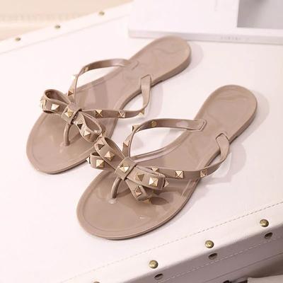 Sandales Plates pour Femmes Mode Femme Tongs Chaussures d'Été Sandales Plates Cool Plage Rivets Chaussures Sandales Filles Taille 36-41