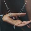 Серебряное колье с фианитами, вес изделия 3,87 гр (2208716)