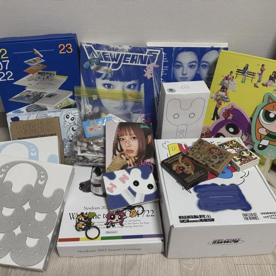 

Мы продаем товары Newjeans оптом