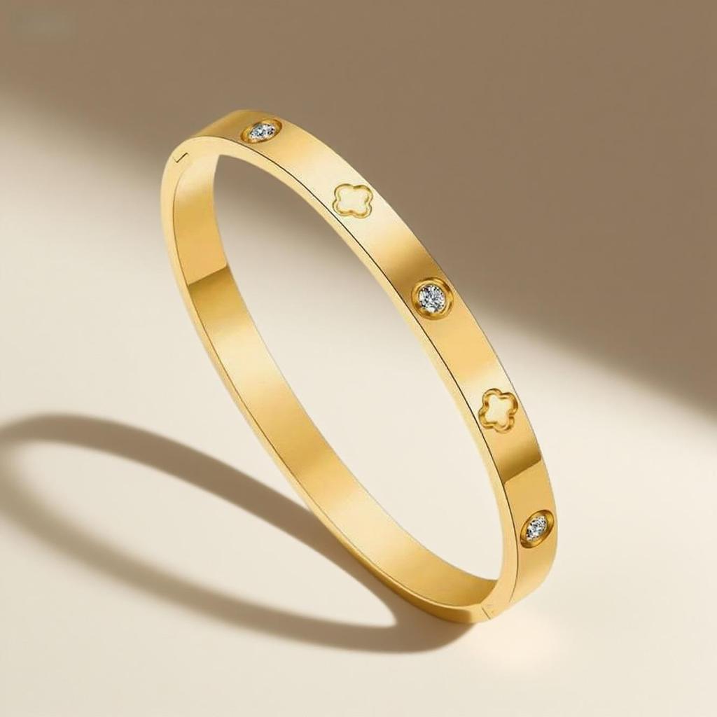 Women's High-End Colorfast Titanium Steel Four-Leaf Clover Bracelet with Rhinestones