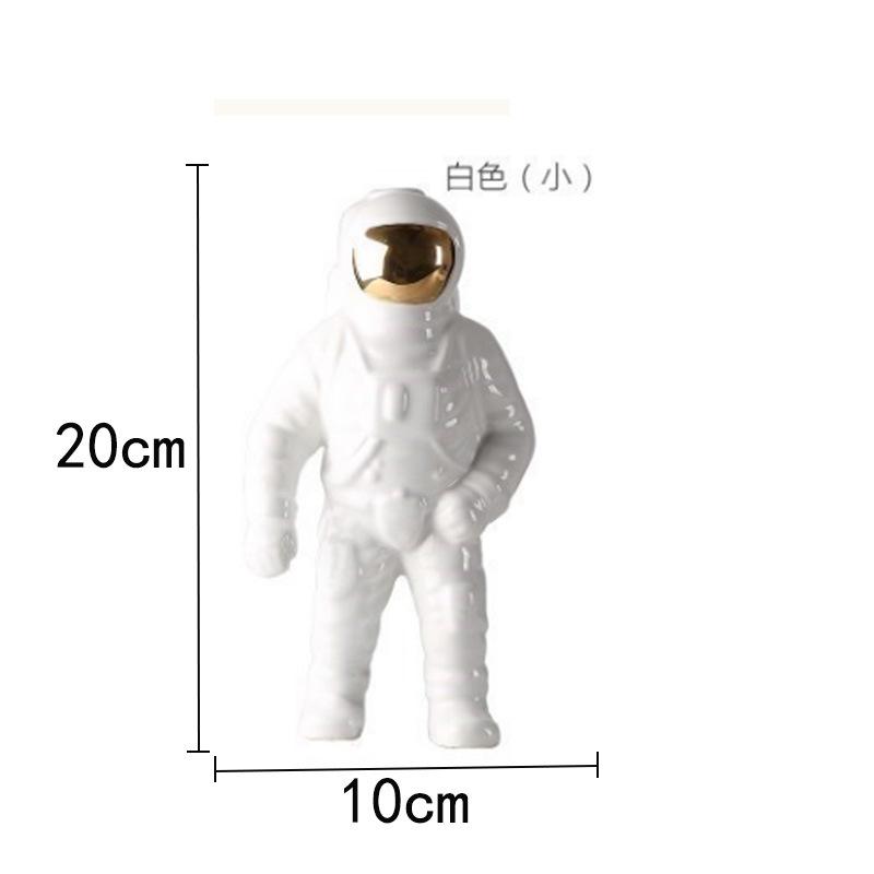 Gold Space Man Sculpture Astronaut Ceramic Vase Creative Modern Cosmonaut Model Ornament Statue Garden Tabletop Home Decoration